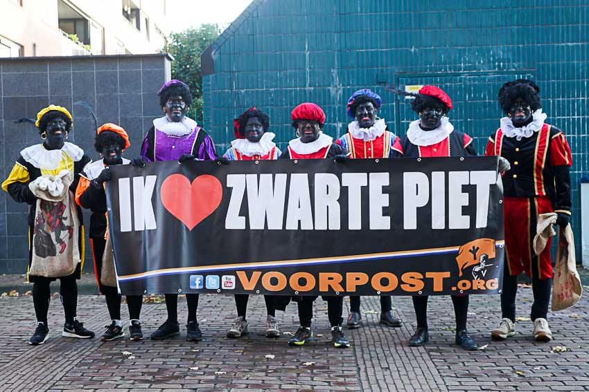 Zwarte Pieeten ploeg Voorpost ZA